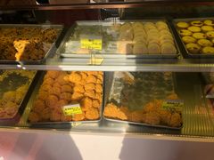 面包甜点陈列柜-鲍师傅糕点(西站店)