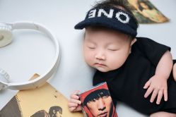 点击看大图 -Two Monkeys 孕婴写真馆(龙华店)