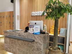-Mentor Hair Salon