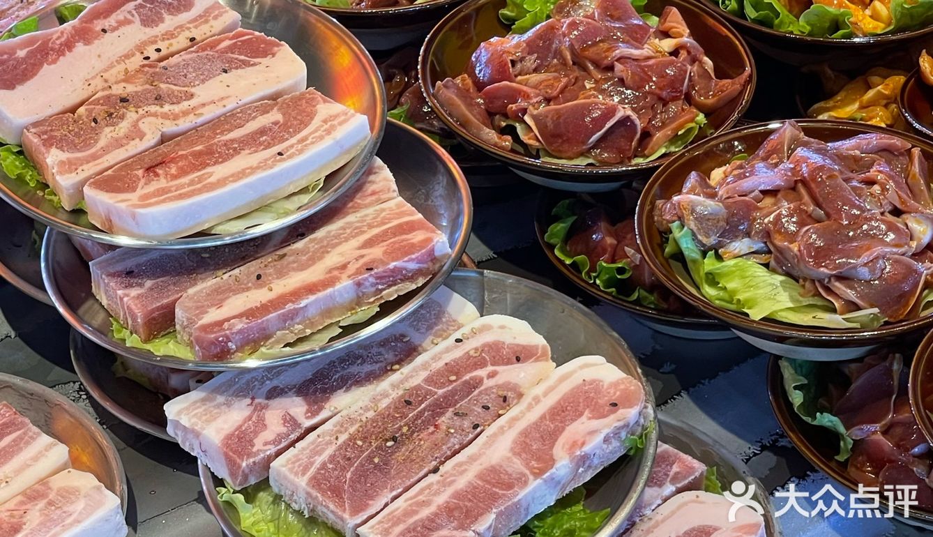 港闸新开的！烤肉🍖生蚝🦪好好吃！