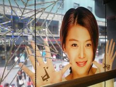 -BHC炸鸡(明洞总店)