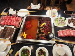 -百年川椒重庆老火锅(光谷店)