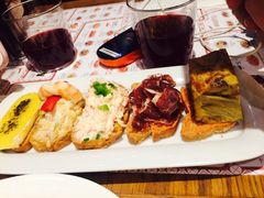 -Tapa Tapa