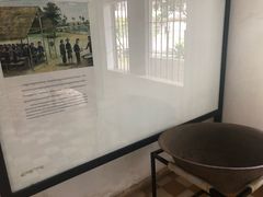 -吐斯廉屠杀博物馆