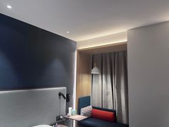 -珠海拱北口岸智选假日酒店