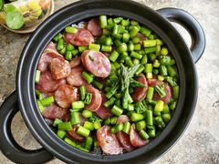 扁豆炒腊肠煲仔饭-美客·美家西餐厅(恩广店)