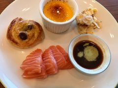 三文鱼刺身-济南香格里拉·咖啡泉自助餐厅