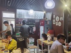 大堂-淮安人特色蛋炒饭(李府街店)