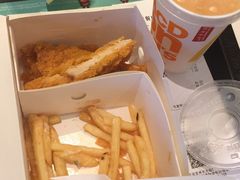 -麦当劳(龙洞店)