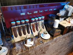 -ZING COFFEE 镜咖啡