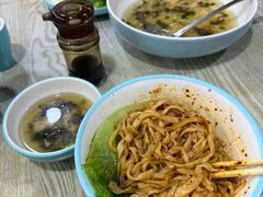 -天天向上素食餐厅(五台山店)