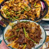 三里屯人均半个毛爷爷（60+给我吃迷糊了……