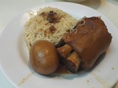 豬腳面線-阿水狮猪脚大王(台中公园店)