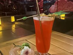 -FOUR PLAY BAR