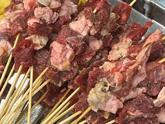 -哈尔滨小酒馆·鲜肉现穿自助烧烤(康新花园店)
