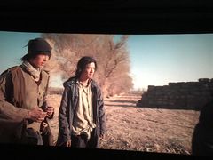 -和平影视娱乐城