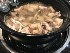 -东椰·海南椰子鸡火锅(朝阳门店)