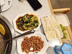 -鲁员外地锅鸡地锅鱼(古墩路店)