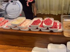 -天成·潮州牛肉脆肉鱼生蚝自助火锅