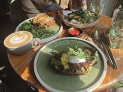 牛油果温泉蛋吐司-O'mills Sourdough Bakery&Bistro(永嘉路店)