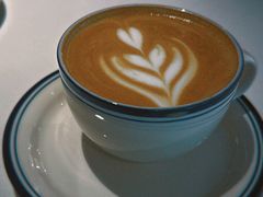 拿铁-FULL MOON满月咖啡