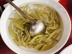 西湖莼菜汤-大牌大·传统杭帮菜(湖滨店)