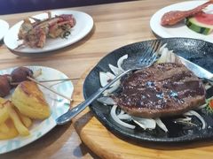 -菲尼克斯牛排店(杉杉奥特莱斯店)