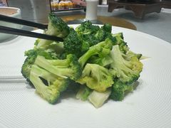 清炒西兰花-凯鸽酒楼(操场城店)