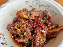 -贺记湘菜馆(东体育会路店)