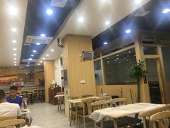 大堂-江城燕子大排档(江汉路步行街店)