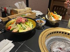 -山川小町·极番烧肉(新地假日广场店)