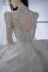 -艾米丽婚纱礼服