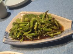 -香巴拉云南餐厅(华莱坞店)