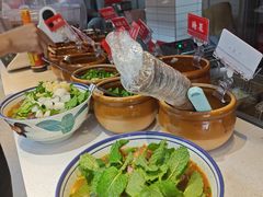 -窄巷口生烫牛肉米线(客村店)