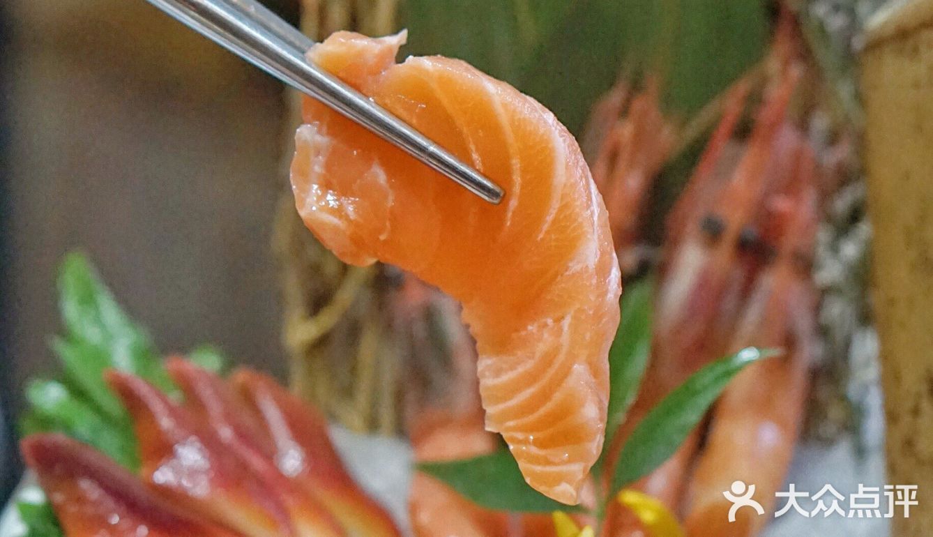 炫了两盘榴莲肉就能回本的自助餐，你还在犹豫什么？！
