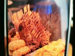 -雍容荟帝王蟹活龙虾展台自助(IFS黑金店)