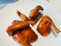 脆皮乳鸽-香樟花园新粤料理(无锡万象城店)