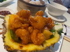 菠萝咕噜虾球-衡山汇·高级粤菜(霄云路店)