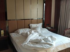 -华海酒店(茂名高铁站店)