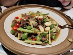 干锅黄牛肉-阿露佳·舌尖上的安吉菜