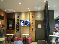 大堂-汉堡王(徐汇绿地缤纷店)