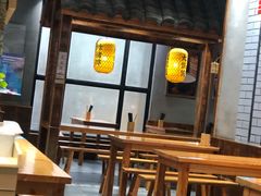 -弄堂咪道-饭香·面香·馄饨香(兴梅店)