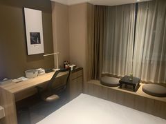 -杭州西湖湖滨银泰亚朵酒店