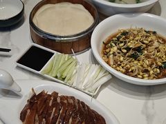 -梅利汴京烤鸭•开封豫菜地标店(东大街店)