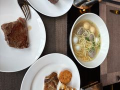 -大中华希尔顿酒店-念自助餐·嗨啤·小龙虾