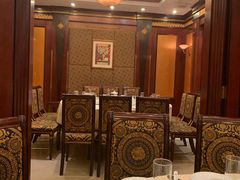 -王朝大酒店徐汇店-地面停车场