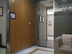 -雅悦齿科(顾村公园店)