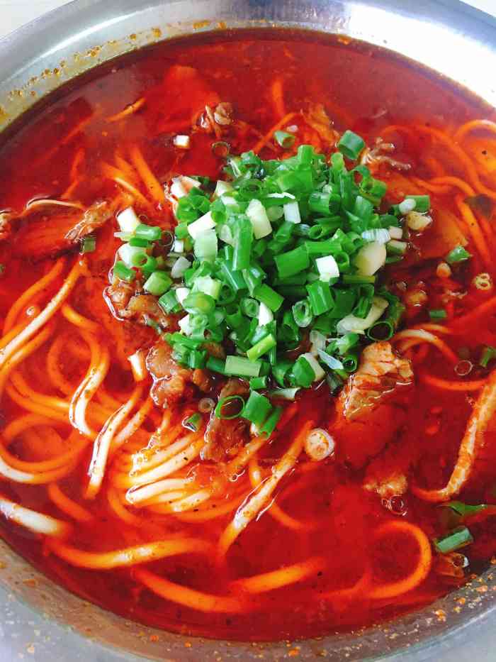 利宇拉面馆(一店)-"点的是牛肉拉面 牛肉好少呀 面条也涨.