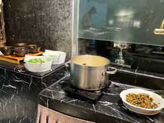 -东莞海悦花园大酒店(厚街万达广场寮厦地铁站店)