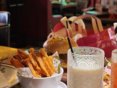 -Famous肥猫墨西哥音乐餐吧(五棵松华熙LIVE店)